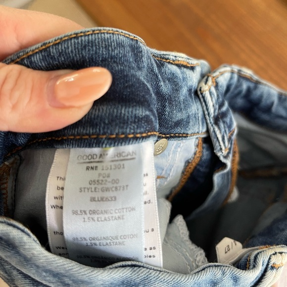 GOOD AMERICAN | Good Waist Crop | 4/27 | Super stretchy jeans - Picture 4 of 5